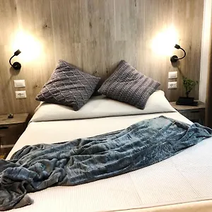 https://arya-bb.in-sardinia.net